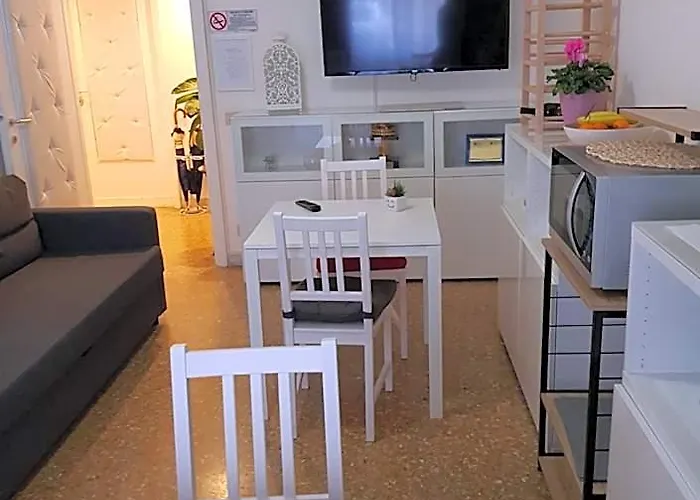 Rose Antiche Vatican Oda ve Kahvaltı 4*